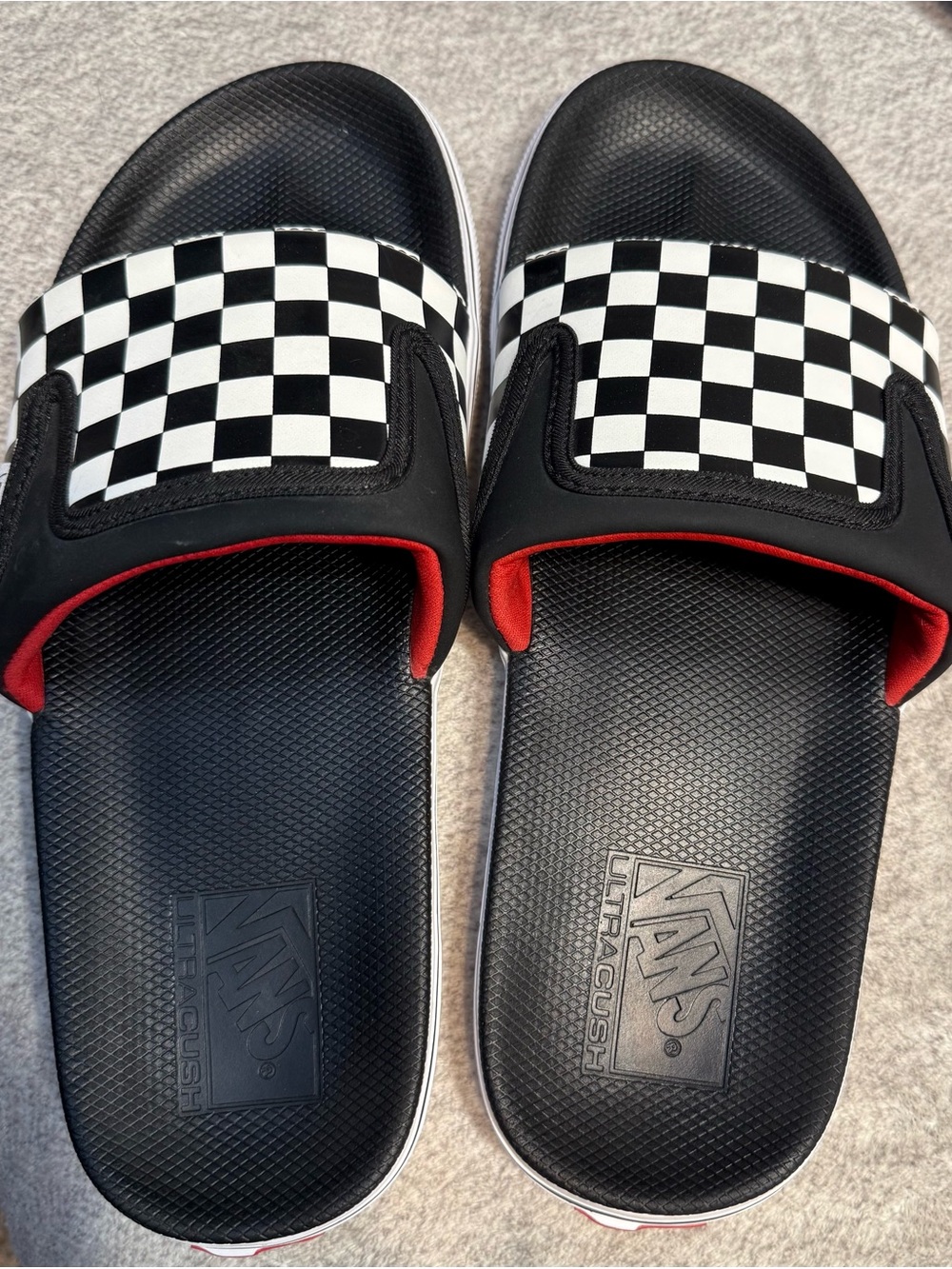 NEW Men’s Vans Black & White Checkerboard Slide Sandals with Red Accents